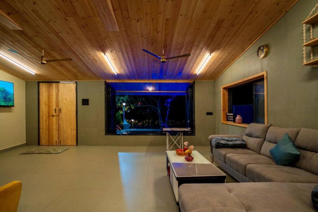 Spicy Mango Lakeside Abode - Luxurious Villa In Pawana Лонавла Екстер'єр фото